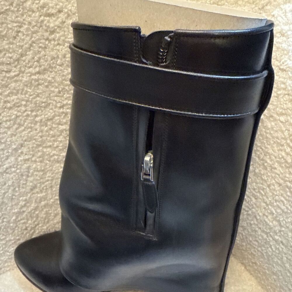 Givenchy Boots Color Black Size 35.5 - Picture 3 of 8
